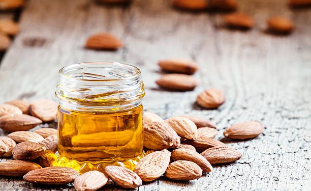 Dapat Hilangkan Stretchmark, Ketahui Manfaat Tersembunyi Minyak Almond untuk Kesehatan
