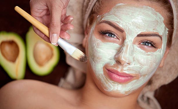 Cantik Berseri Tanpa Perlu Perawatan Mahal, Cek Tawaran Manfaat Masker Buah Alpukat untuk Kecantikan