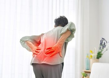 Sering Terkena Sakit Pinggang? Coba Atasi dengan 5 Cara Ini, Dijamin Ampuh