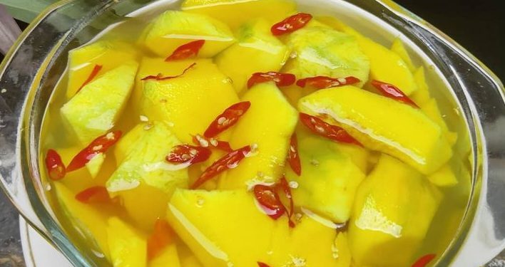 Cek Cara Membuat Asinan Buah Mangga Ini! Enak dan Mudah Dibuat