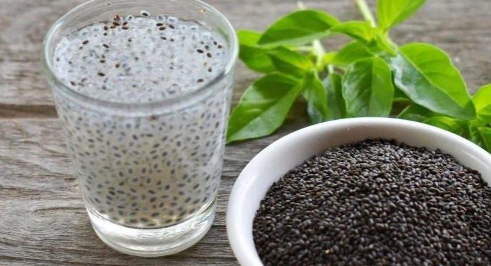 Konsumsi Biji Selasih Dapat Menetralkan Racun di Lambung, Cek Manfaat Disini