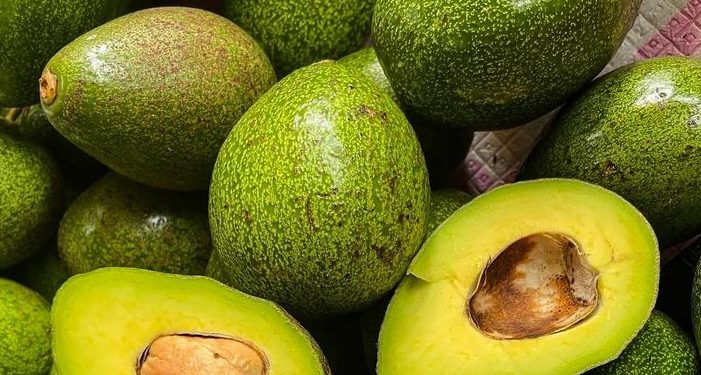 Ampuh Menghilangkan Flek Hitam, Cek Manfaat Buah Alpukat untuk Kecantikan Ini