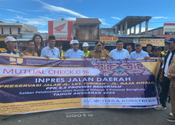Bupati Resmikan Titik Nol Proyek Preservasi Jalan Let. Tukiran-Raja Khalifa Sepanjang 1,7 Km