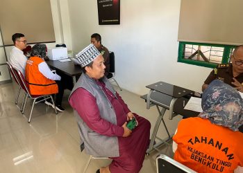 Dua Eks Pegawai Pos Bengkulu, Tersangka Korupsi Dana Materai dan Pensiun Rp3 Miliar Dilimpahkan ke JPU