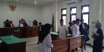 Anggota DPRD Benteng dan Eks Perangkat Desa Rindu Hati Jalani Sidang Perdana, Korupsi DD Rp893 Juta