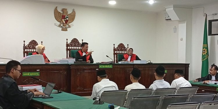 JPU Tuntut 4 Mantan Pejabat Sekretariat DPRD Kaur hingga 8 Tahun Penjara