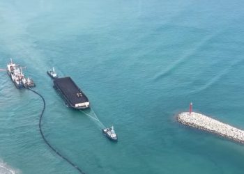 Bongkar Muat Batu Bara di Depan Alur Pelayaran Pelabuhan Pulau Baai Berpotensi Cemari Laut