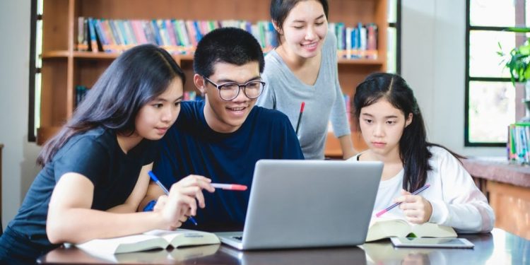 Daftar Sekarang! Bisa Masuk NUS Tanpa Tes, Pelajar Indonesia Perlu Tahu Ini