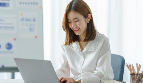 Cara Mudah Menghasilkan Uang Online, Cek di Sini! Salah satunya dengan Jualan Produk