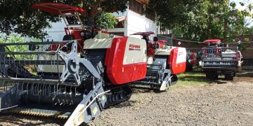 Pemkab Bengkulu Selatan Terima 6 Unit Combine Harvester dari Kementan RI