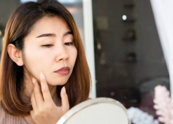 5 Penyebab Ini Memicu Bibir Jadi Hitam Tanpa Disadari, Cek Sekarang!