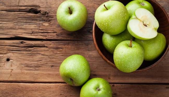 Bikin Tubuh Jadi Sehat, Ini 7 Manfaat Konsumsi Apel Hijau