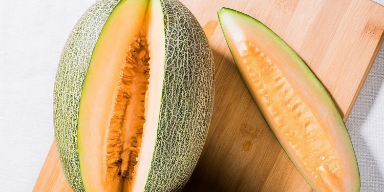 Intip Disini Ragam Efek Samping Konsumsi Buah Blewah Berlebihan, Waspadai!