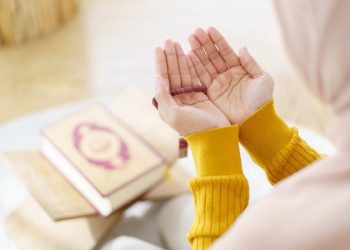Disebut Sebagai Doa Pengantar Tidur, Ini Keutamaan Surah Al-Falaq yang Wajib Diketahui!