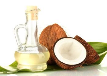 Atasi Ketombe di Rambutmu dengan Gunakan Minyak Kelapa, Ini Manfaatnya untuk Rambut