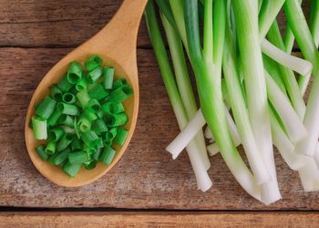 Susah Hilangkan Jerawat? Coba Atasi dengan Daun Bawang, Ini Manfaatnya untuk Dunia Kecantikan