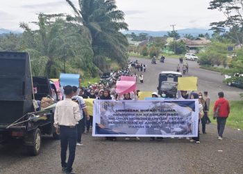 Pasca Dirumahkan, Ratusan Honorer Seluma Kepung Kantor Bupati, Tuntut PPPK Paruh Waktu