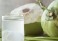 Lagi Dehidrasi? Cukup Konsumsi Minuman Sehat Ini, Ada Air Kelapa