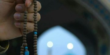 Baca Doa Anak untuk Orang Tua dalam Islam Ini, Amalan Ringan yang Terus Mengalir