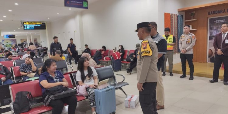Pasca Libur Natal dan Tahun Baru, Kapolda Bengkulu Pantau Arus Balik di Bandara Fatmawati