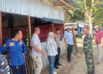 Satpol PP dan Damkar Bengkulu Selatan Tertibkan Warung Remang-remang di Pasar Bawah