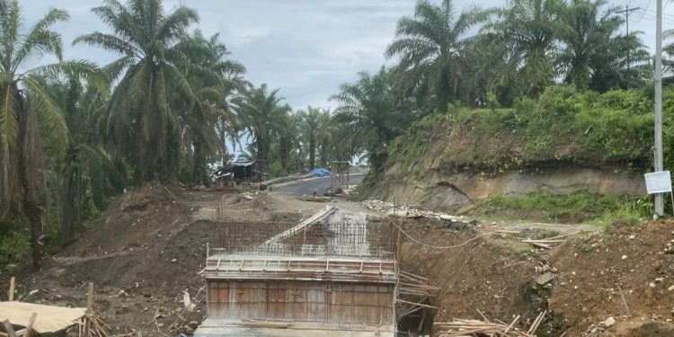 Pembangunan Jembatan Sekunyit Kecil Ditargetkan Rampung April 2026