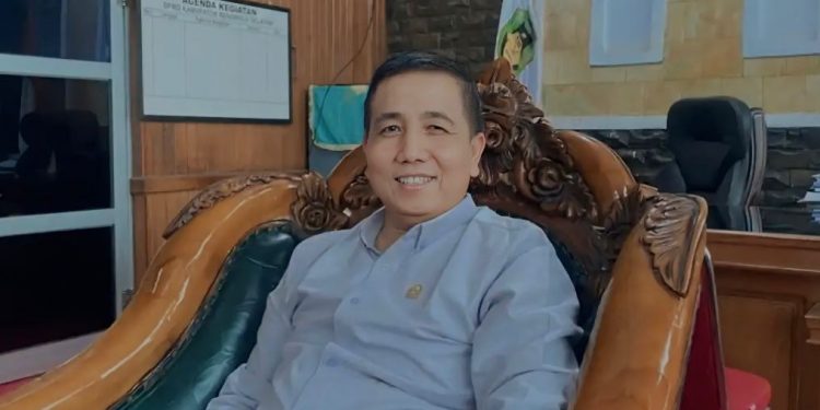 Ketua DPRD Respon Positif Pemasangan Stiker Penerima Bansos di Bengkulu Selatan