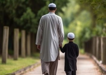 Begini Cara Memuliakan Orang Tua Menurut Islam, Amalan agar Hidup Penuh Berkah