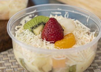 Rutin Konsumsi Salad Buah Baik untuk Tubuh, Ini Manfaatnya bagi Ibu Hamil, Cek di Sini