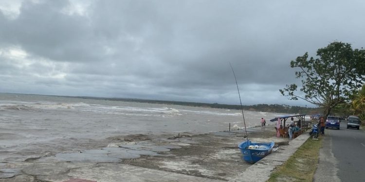 Wisata Pantai Pasar Bawah Masih Tujuan Utama Wisatawan Luar Daerah