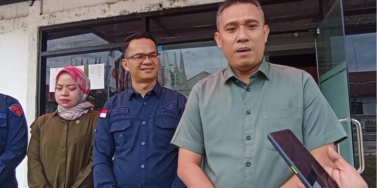 Kejaksaan Datangi Kantor KPU Rejang Lebong, 5 Komisioner Serentak Tidak Ngantor