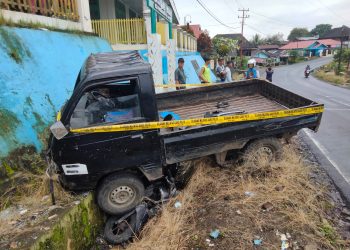 Dihantam Mobil Sayur, Pengendara Motor Luka-luka