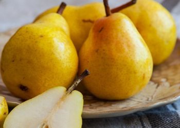 7 Buah yang Dapat Menurunkan Berat Badan, Punya Kandungan Tinggi Serat