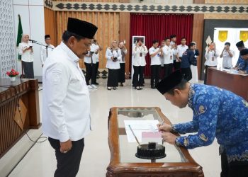 Pejabat Eselon I dan II Dilingkup Pemprov Bengkulu Teken Perjanjian Kinerja Tahun 2026