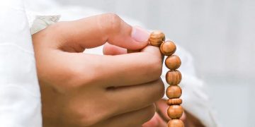 Ketahui Keutamaan Sholawat Syifa, Amalan Doa Kesembuhan dan Ketenangan Hati