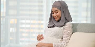 Ibu Hamil Wajib Tahu! Ini 4 Amalan yang Dianjurkan Islam, Insya Allah Pikiran Tenang dan Hati Adem