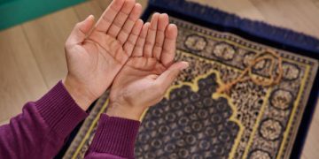 Mengapa Harus Sholat Istikharah Saat Ingin Menentukan Pilihan? Ini Keutamaannya, Yuk Amalkan!
