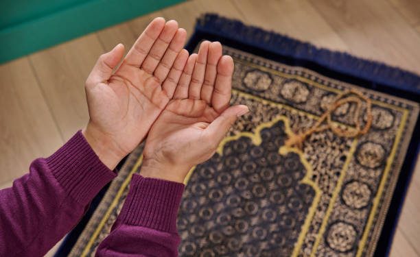 Mengapa Harus Sholat Istikharah Saat Ingin Menentukan Pilihan? Ini Keutamaannya, Yuk Amalkan!