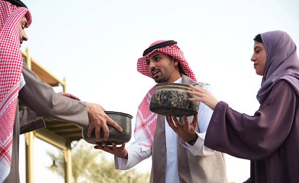 3 Amalan yang Tidak Terputus Pahalanya Setelah Meninggal Dunia, Sedekah Jariyah hingga Doa Anak Sholeh