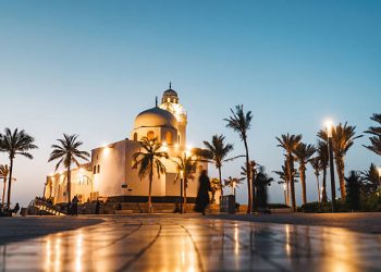 Apa Saja Amalan yang Dianjurkan di Malam Nisfu Sya’ban? Temukan Jawabannya Disini!