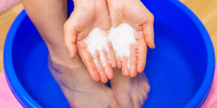 Sering Mandi Air Garam? Ternyata Ini Manfaatnya untuk Kesehatan, Cek!