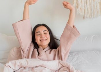 6 Adab Bangun Tidur yang Dianjurkan Islam, Ayo Amalkan!