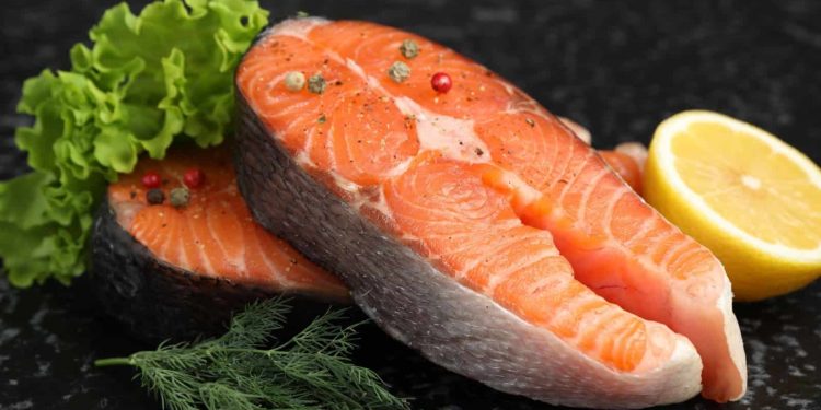 Baik untuk Tumbuh Kembang Si Kecil, Inilah Ragam Manfaat yang Ditawarkan Ikan Salmon