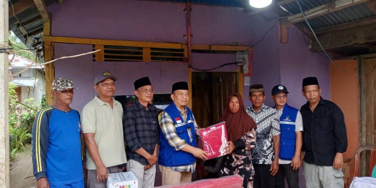 Melalui Baznas, Wabup Seluma Pastikan Orang Tua Bocah Korban Tenggelam Dapat Bantuan Bedah Rumah