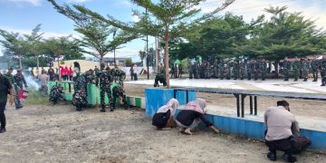 Jalankan Instruksi Presiden, Kodim dan Polres Seluma Gotong Royong Bersihkan Alun-alun Tais