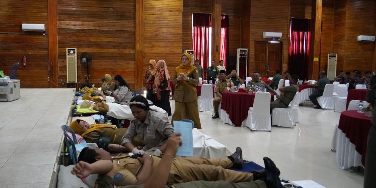 Korem 041/Gamas Gelar Bhakti Kesehatan Donor Darah Sambut HUT ke-80