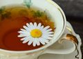 Jarang Diketahui! 7 Manfaat Konsumsi Teh Chamomile untuk Kesehatan, Bikin Tubuh Lebih Rileks