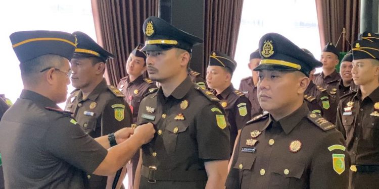 Kejari Bengkulu Selatan Lantik 4 Pejabat Eselon IV, Ini Daftar Nama dan Posisinya