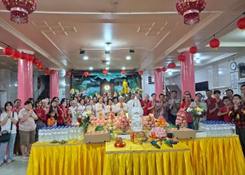 Imlek 2026 di Bengkulu, Umat Buddha Doakan Kebersamaan Lewat Pelita Puja