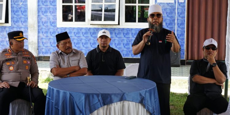 Safari Ramadan di Bengkulu Utara, Gubernur Helmi Tegas Pembangunan Jalan Dituntaskan Tahun Ini